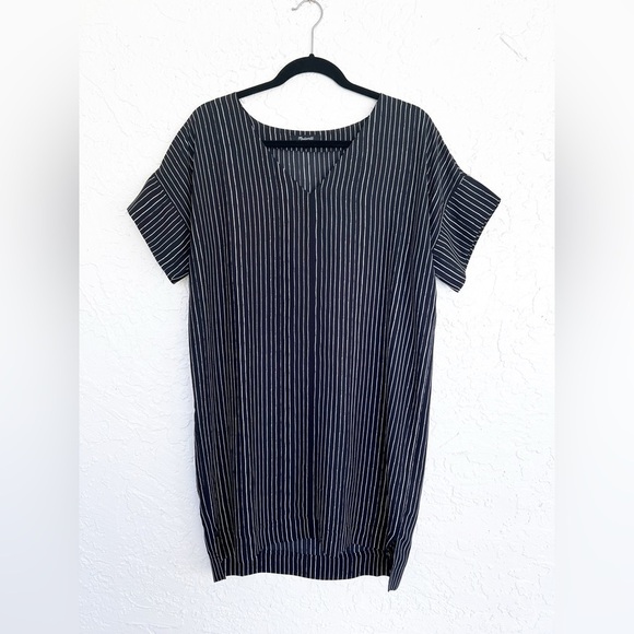 Madewell Novel Striped V-Neck Shift Dress Black size Small - Picture 2 of 5